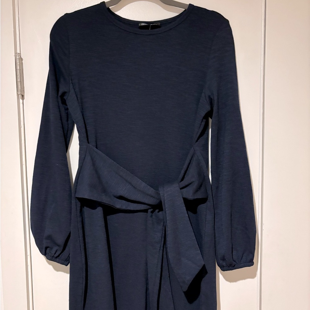 Women’s casual long sleeved belted sheath dress
